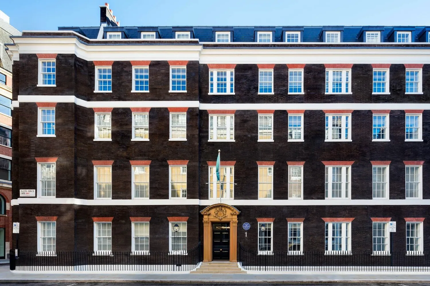Queen Anne's Gate, Westminster - Listed moulding rendering & facade restoration